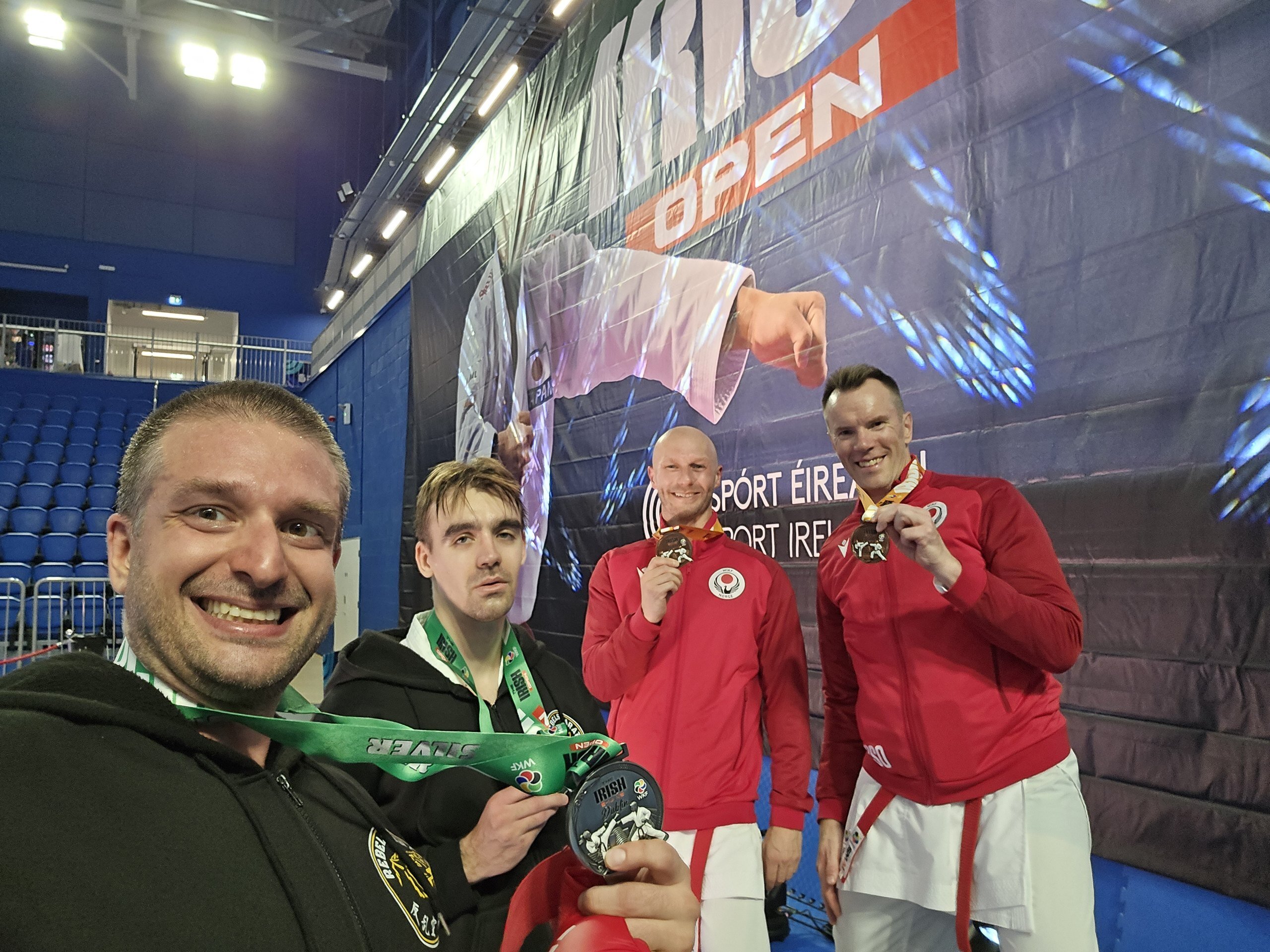 Irish Open 2026 in Dublin: Gold und Silber für den Rebels Karateclub 11